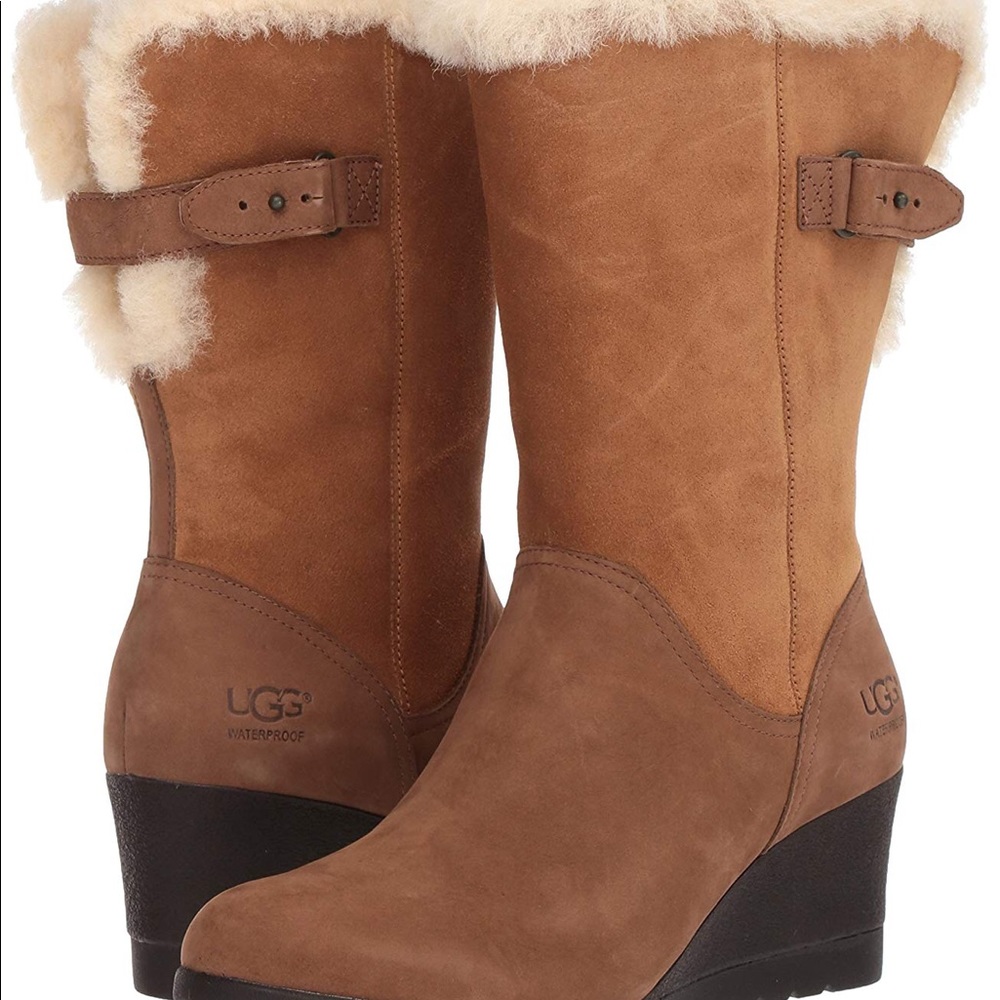 New Women UGG brown suede boots size 9